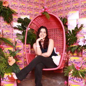 Meet your Posher, Venessa